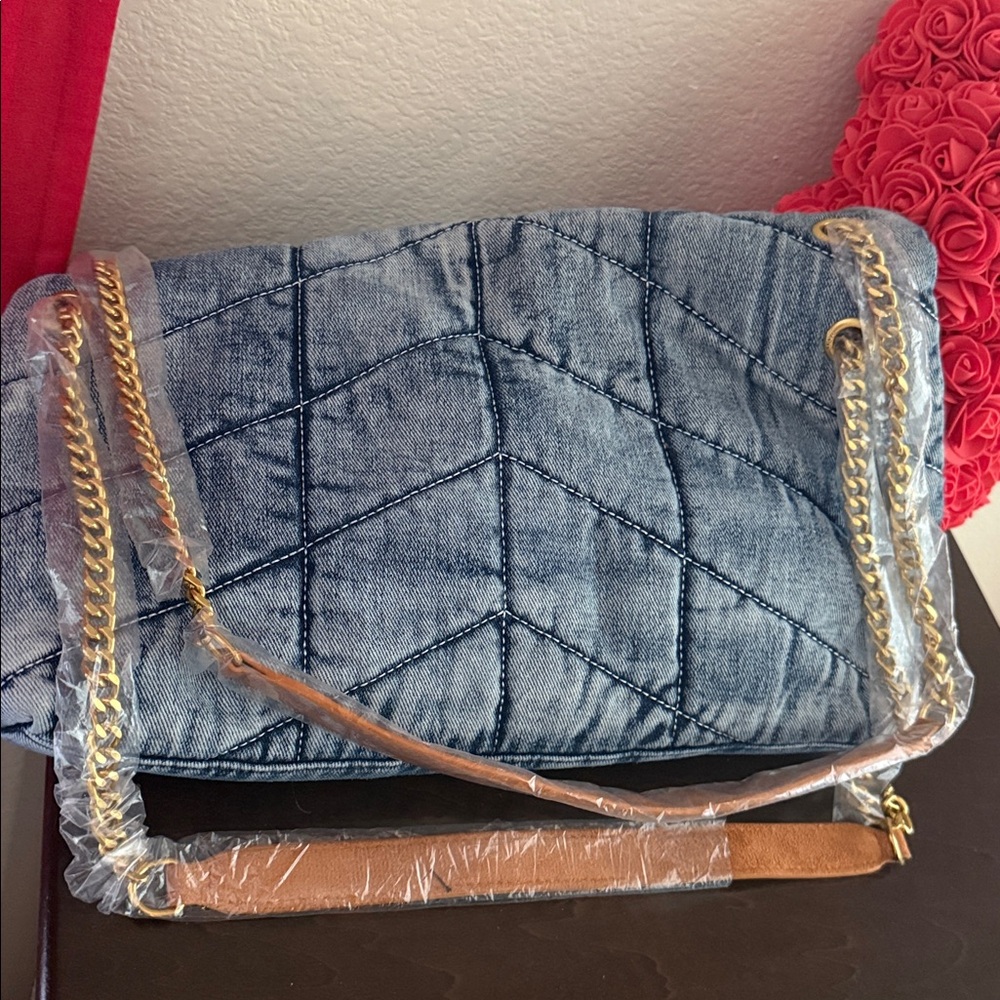Denim Quilted Chain Crossbody Bag Gold Hardware Trendy Chic - Picture 5 of 9